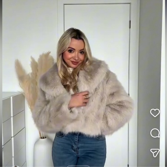 ZARA SHORT FAUX FUR LAPEL
COLLAR COAT - Picture 6 of 15